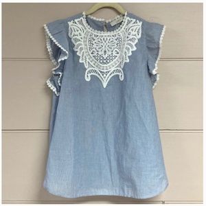 LOFT top size M flutter sleeve & embroidered applique